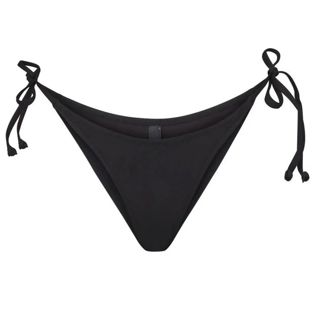 SKIMS Signature Swim Dipped Tie Bottom - Picture 1 of 4